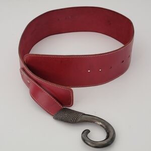 Avignon Red Leather With Dark-Tone Metal Hook Buckle Belt Size ML
